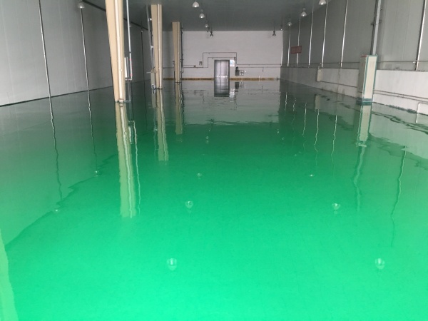 绵阳长虹车间防静电自流平施工：筑牢电子生产安全防线